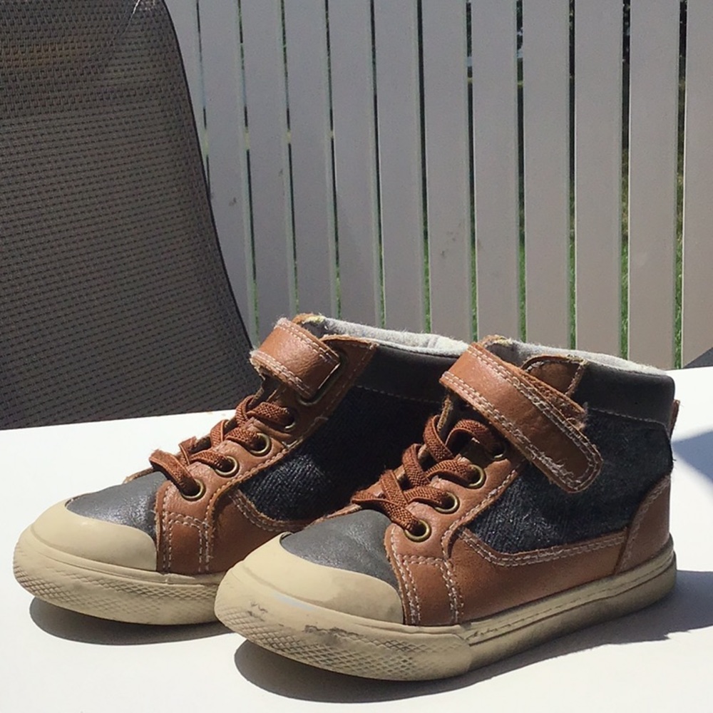 Hightop shoes